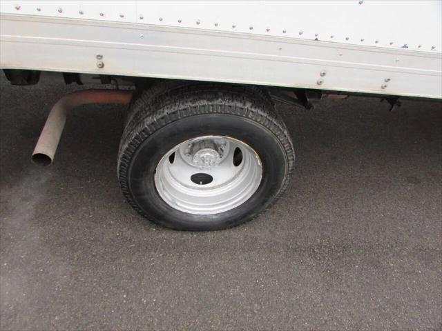 2012 Ford E-450 Cutaway E-450