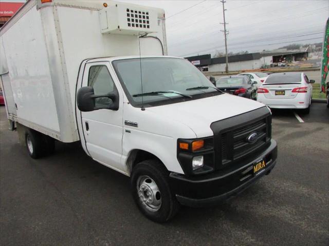 2012 Ford E-450 Cutaway E-450