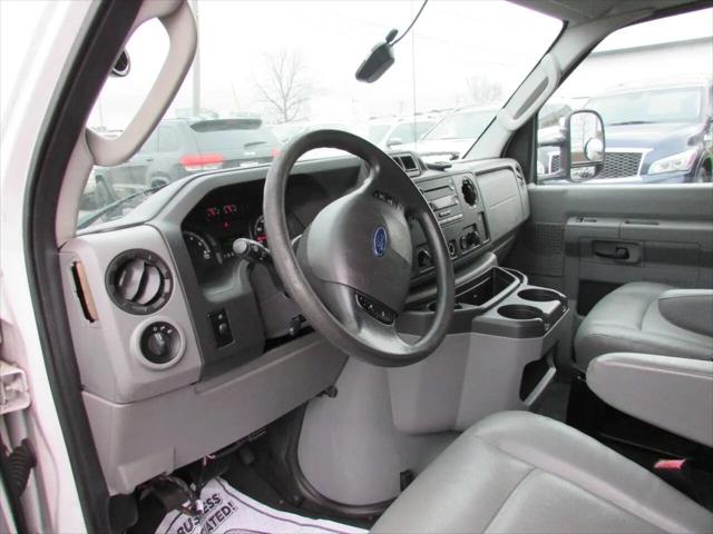 2012 Ford E-450 Cutaway E-450