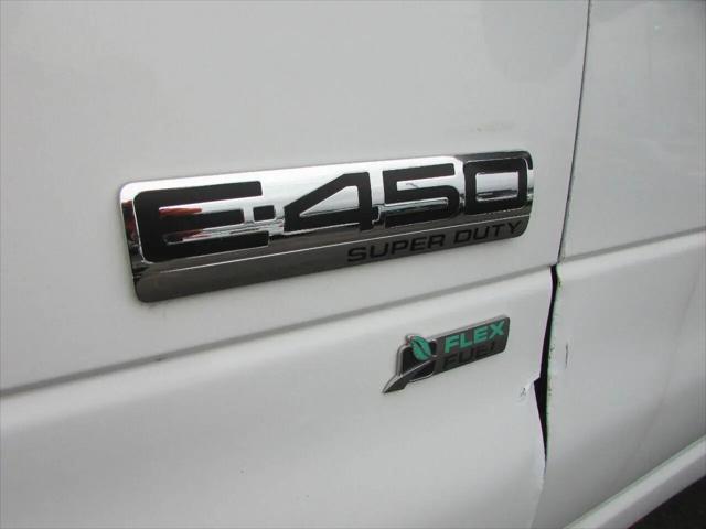 2012 Ford E-450 Cutaway E-450