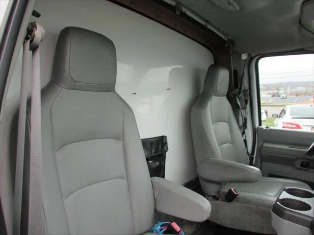 2012 Ford E-450 Cutaway E-450