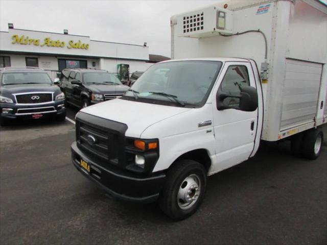 2012 Ford E-450 Cutaway E-450