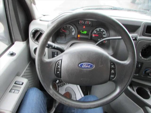 2012 Ford E-450 Cutaway E-450