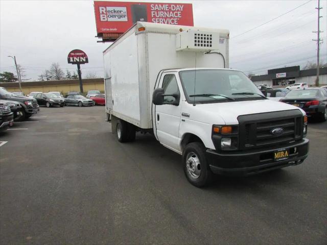2012 Ford E-450 Cutaway E-450