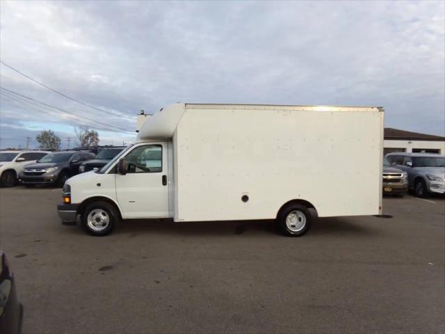 2018 Chevrolet Express Cutaway Work Van for sale in Cincinnati, OH