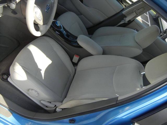 2012 Nissan LEAF SL