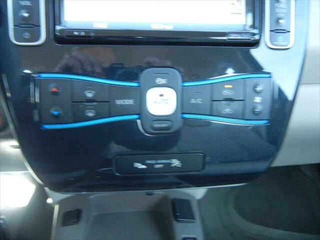 2012 Nissan LEAF SL