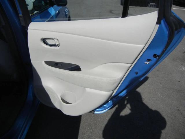 2012 Nissan LEAF SL