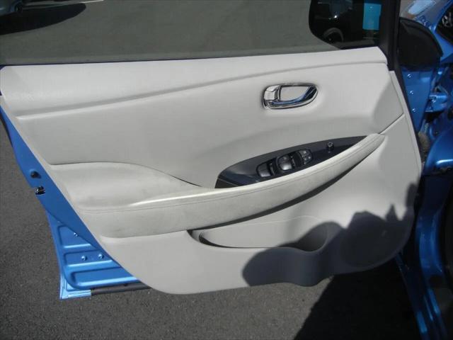 2012 Nissan LEAF SL