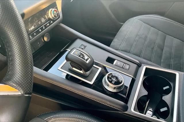 2024 Mitsubishi Outlander PHEV SE S-AWC