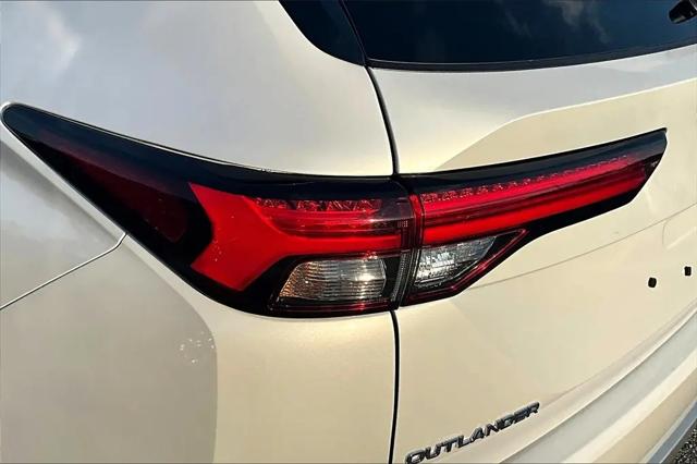 2024 Mitsubishi Outlander PHEV SE S-AWC