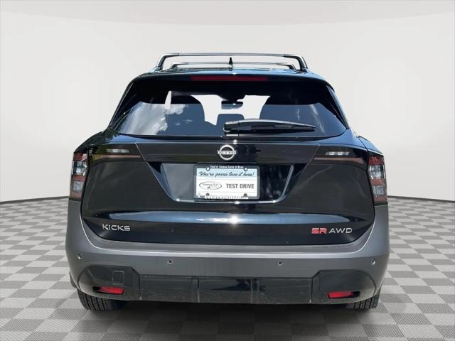 2025 Nissan Kicks SR