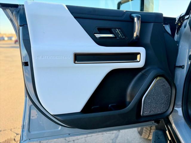 2025 GMC HUMMER EV e4WD 3X