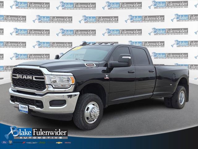 2023 RAM 3500 Tradesman Crew Cab 4x4 8 Box