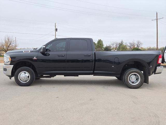 2023 RAM 3500 Tradesman Crew Cab 4x4 8 Box