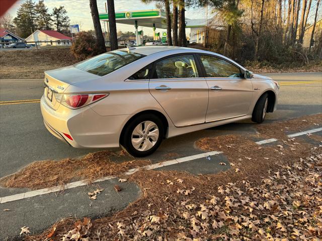 2014 Hyundai Sonata Hybrid Base