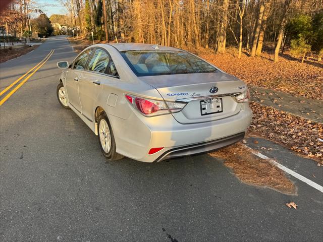 2014 Hyundai Sonata Hybrid Base
