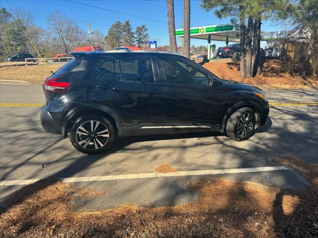2019 Nissan Kicks SR