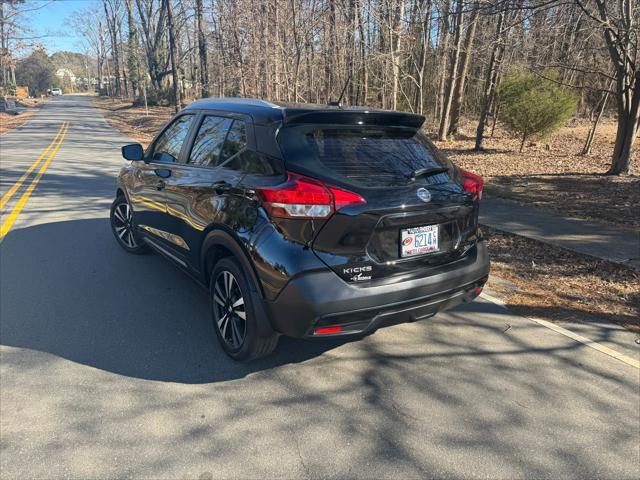 2019 Nissan Kicks SR