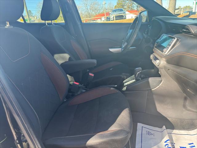 2019 Nissan Kicks SR