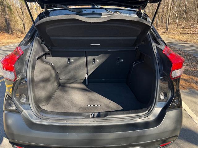 2019 Nissan Kicks SR