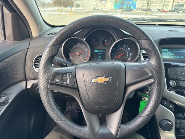 Used 2014 Chevrolet Cruze For Sale in Waterford Twp, MI