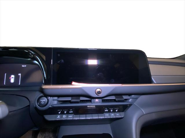 2025 Toyota Crown Signia Limited