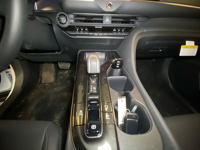 2025 Toyota Crown Signia Limited