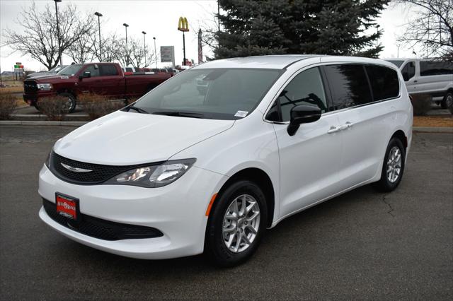 2025 Chrysler Voyager VOYAGER LX