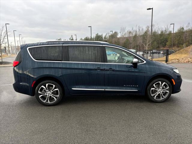 2025 Chrysler Pacifica PACIFICA PINNACLE AWD