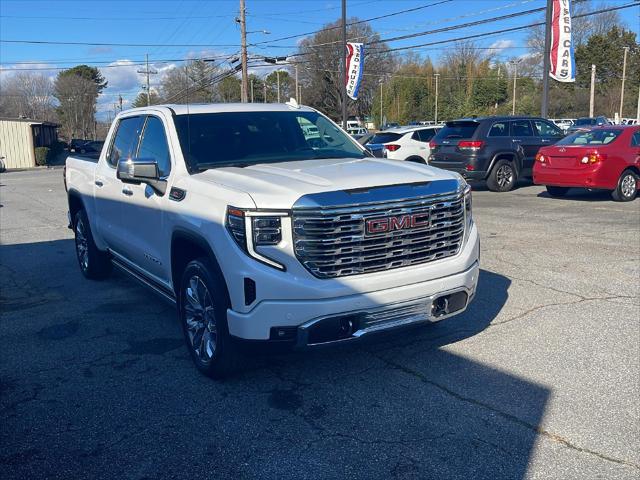 2023 GMC Sierra 1500 4WD Crew Cab Short Box Denali