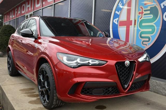 2024 Alfa Romeo Stelvio STELVIO QUADRIFOGLIO SUPERSPORT AWD 2024 Alfa Romeo Stelvio STELVIO QUADRIFOGLIO SUPERSPORT AWD