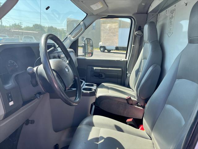 2019 Ford E-350 Cutaway 