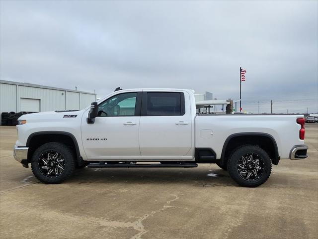 2024 Chevrolet Silverado 2500HD 4WD Crew Cab Standard Bed LT