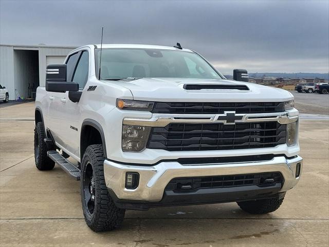 2024 Chevrolet Silverado 2500HD 4WD Crew Cab Standard Bed LT