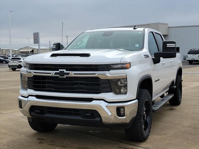 2024 Chevrolet Silverado 2500HD 4WD Crew Cab Standard Bed LT