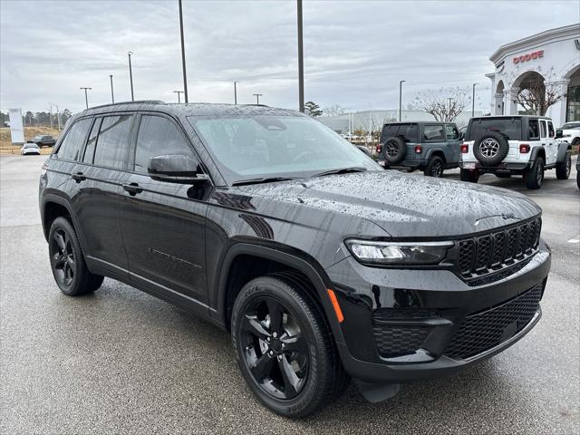 2023 Jeep Grand Cherokee Altitude 4x2