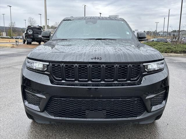 2023 Jeep Grand Cherokee Altitude 4x2