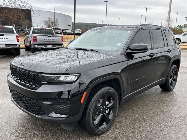 2023 Jeep Grand Cherokee Altitude 4x2