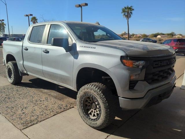 2023 Chevrolet Silverado 1500 2WD Crew Cab Short Bed Custom