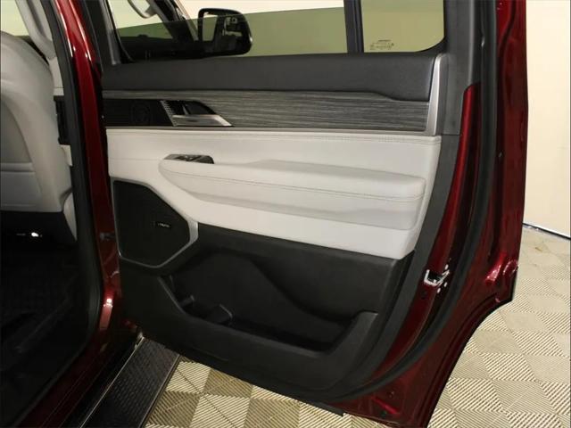 2023 Jeep Wagoneer Series III 4x4