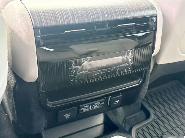 2023 Jeep Wagoneer Series III 4x4