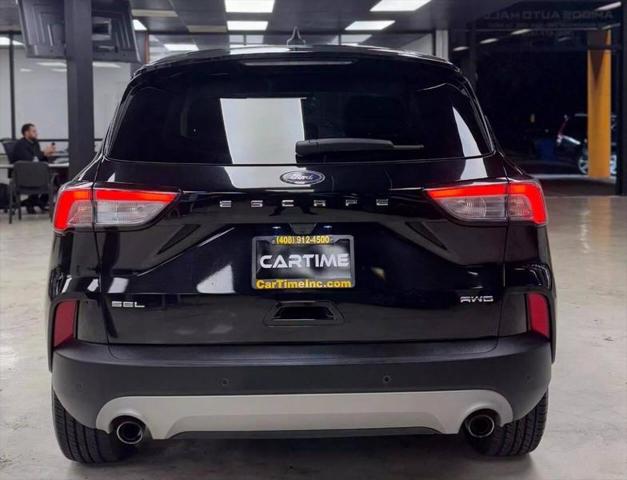 2022 Ford Escape SEL