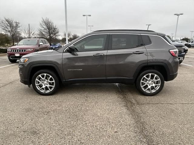 2022 Jeep Compass Latitude Lux 4x4