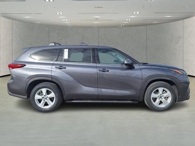 2022 Toyota Highlander L