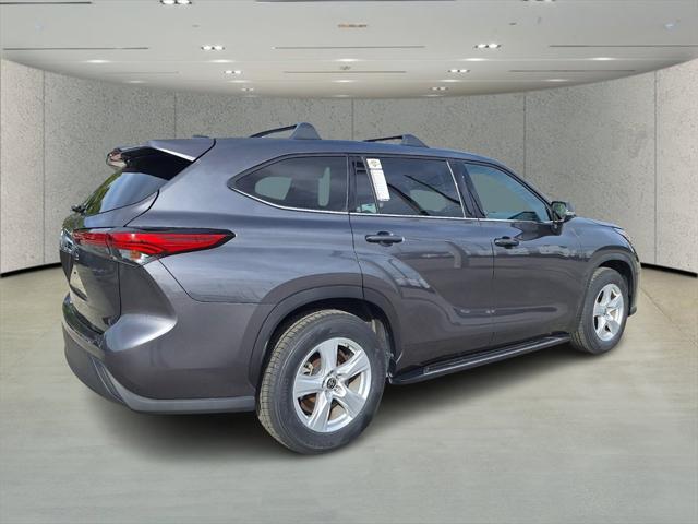 2022 Toyota Highlander L