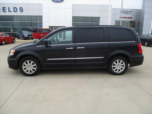 2015 Chrysler Town and Country Touring