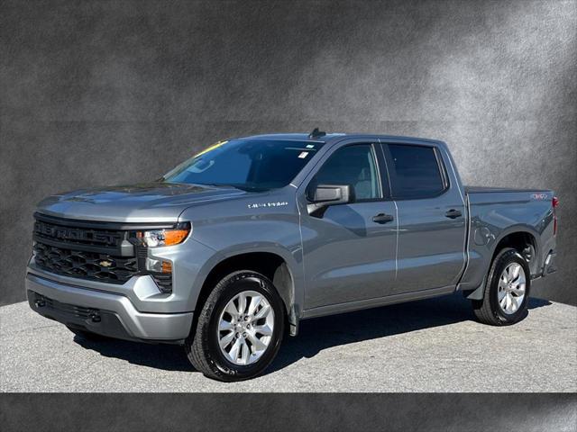 2023 Chevrolet Silverado 1500 4WD Crew Cab Short Bed Custom