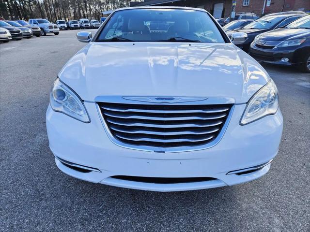2012 Chrysler 200 Limited