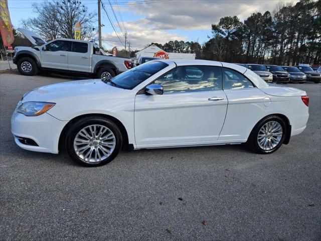 2012 Chrysler 200 Limited